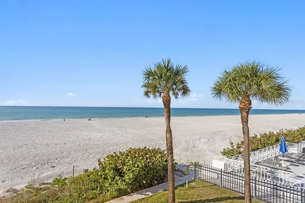 $4,400 | 2900 Gulf Boulevard, Unit 211, Belleair Beach, FL 33786