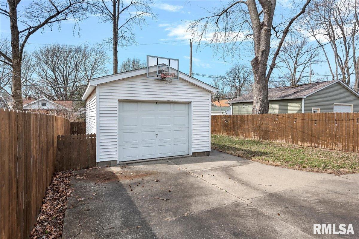 845 South Columbia Avenue Springfield, IL 62704 - Photo 22 of 25