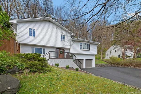 $849,000 | 168 Pound Ridge Road, Bedford, NY 10506