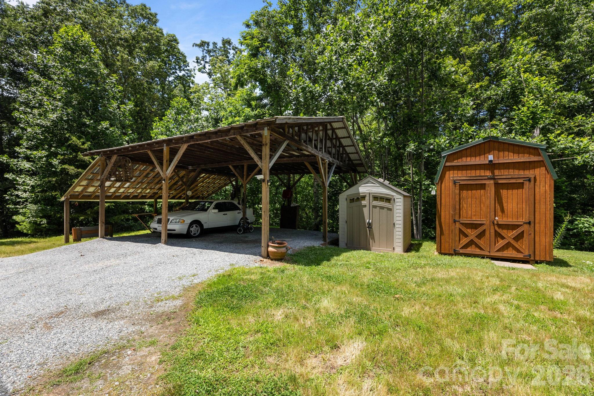 54 Thad Johnson Road Saluda, NC 28773 - Photo 16 of 46 Gallery Image 16