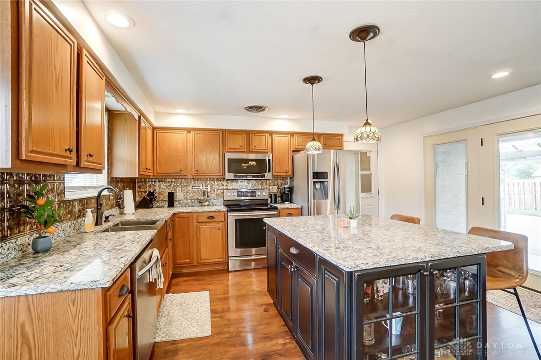 3931 Harris Lane Springfield, OH 45503 - Photo 5 of 37 Gallery Image 5