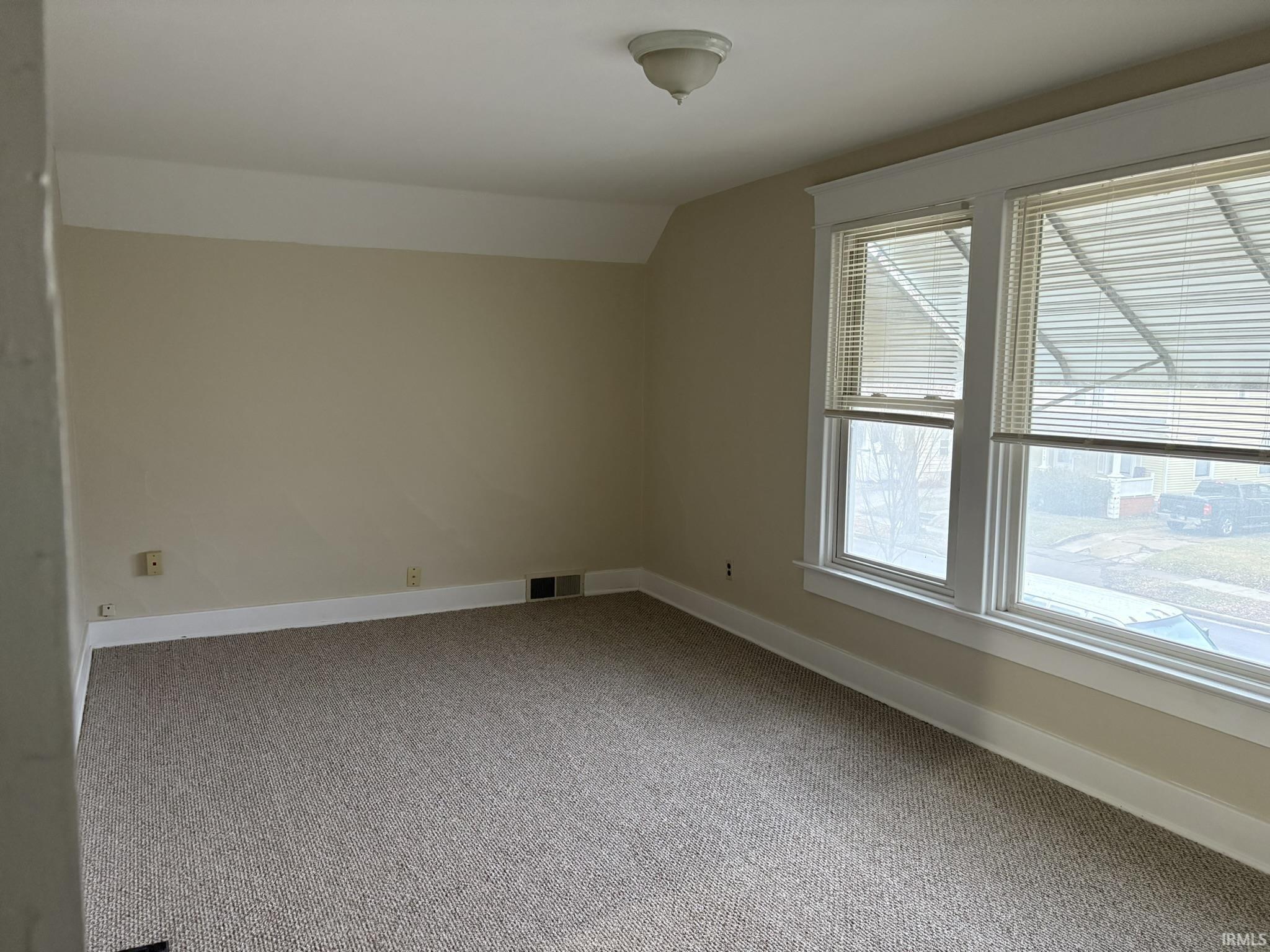 1702 Crescent Avenue Fort Wayne, IN 46805 - Photo 9 of 10