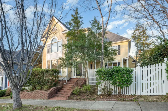 a house view with a outdoor space