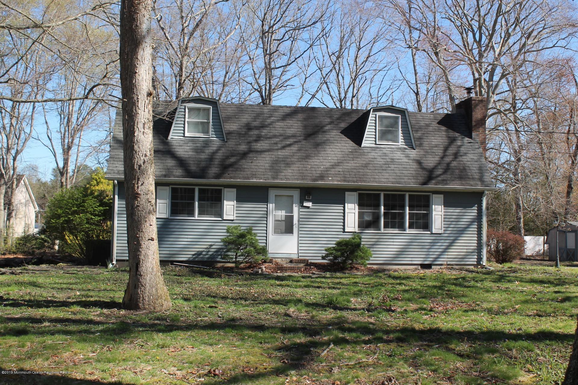 205 West Millstream Road Cream Ridge, NJ 08514 - Photo 2 of 23 IMG_4220