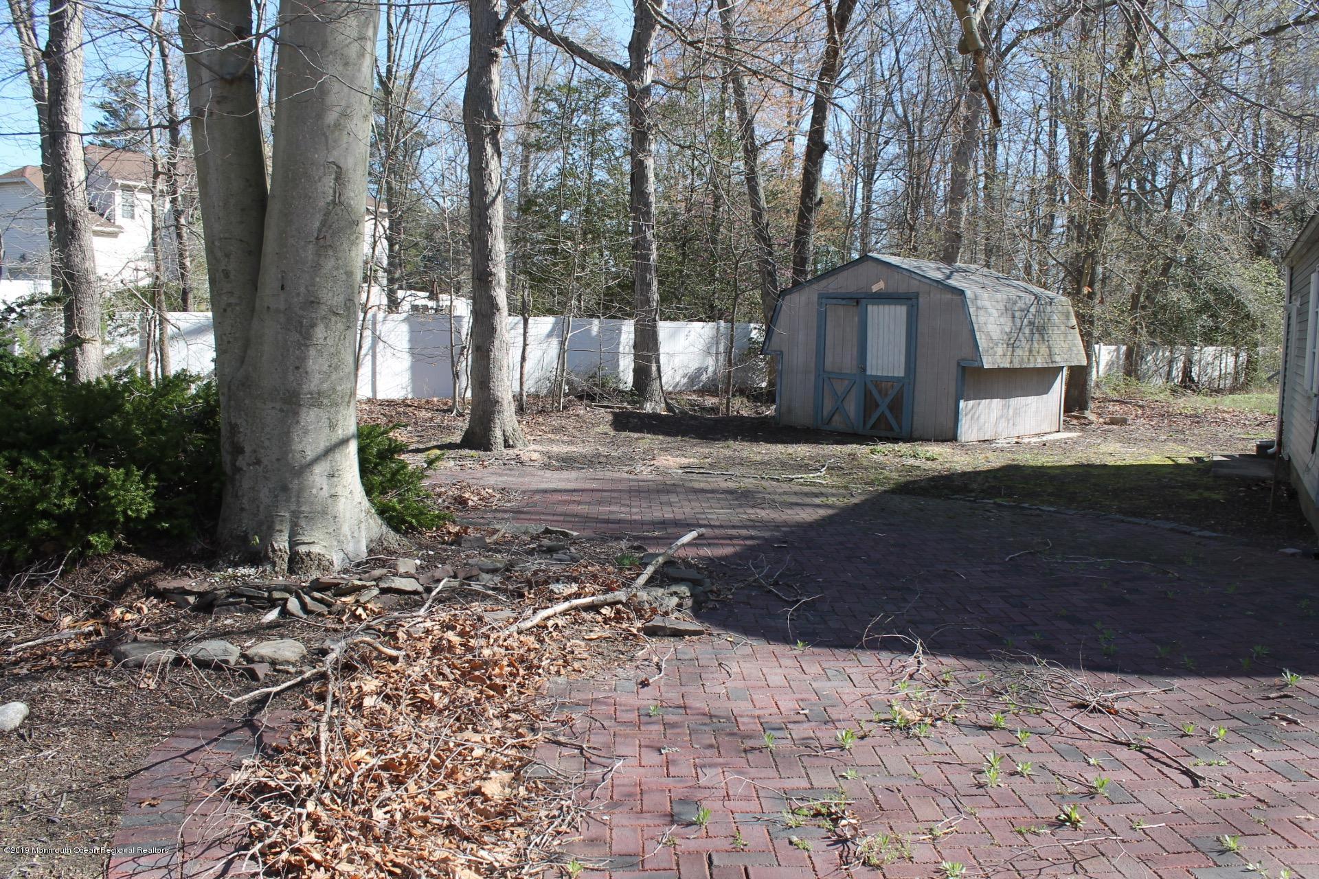 205 West Millstream Road Cream Ridge, NJ 08514 - Photo 17 of 23 IMG_4199