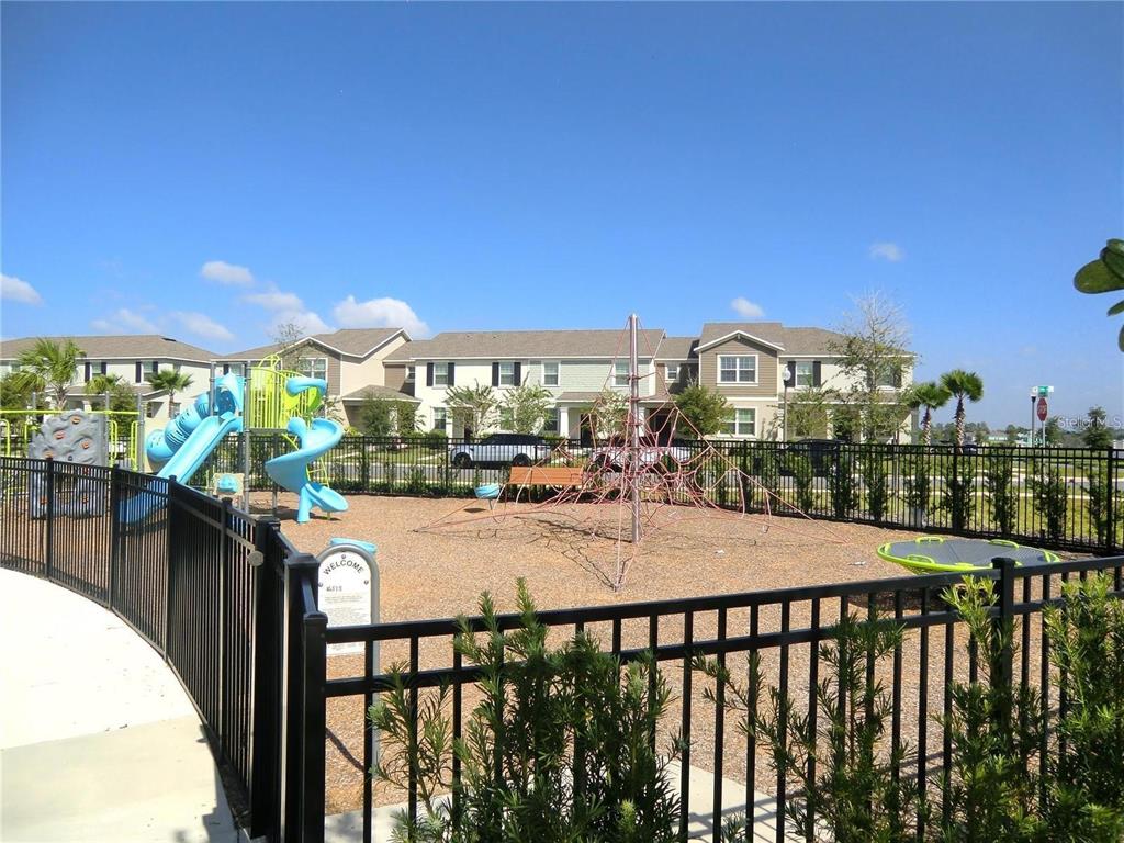 15609 Water Spring Boulevard Winter Garden, FL 34787 - Photo 23 of 25