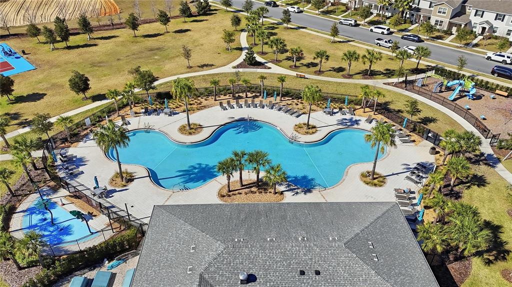 15609 Water Spring Boulevard Winter Garden, FL 34787 - Photo 4 of 36