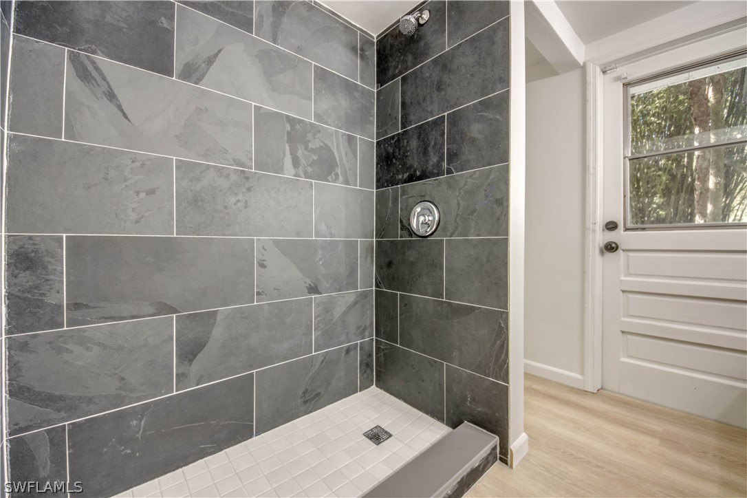 275 Trader Road Fort Denaud, FL 33935 - Photo 19 of 32 a bathroom with a shower