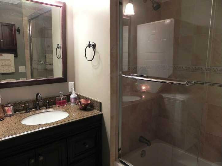8642 Chevy Chase Drive, Unit 138 Boca Raton, FL 33433 - Photo 11 of 18 Bathroom