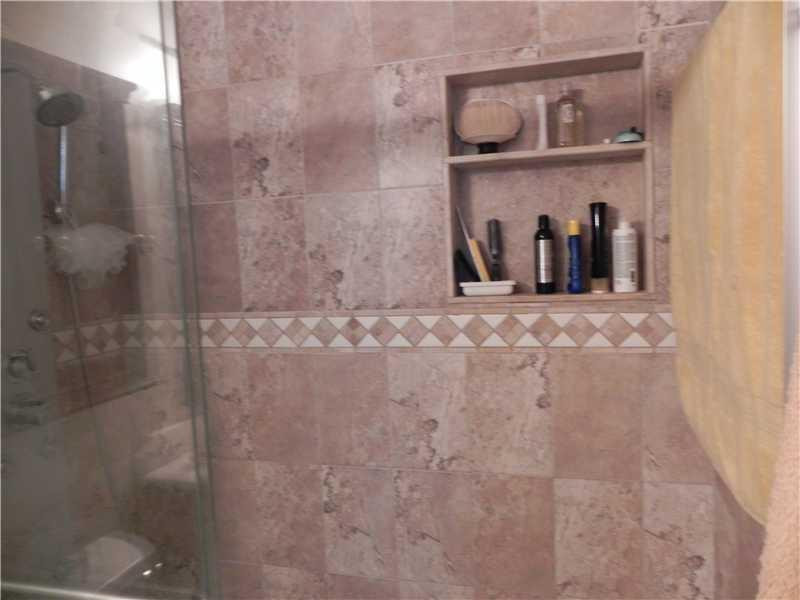 8642 Chevy Chase Drive, Unit 138 Boca Raton, FL 33433 - Photo 13 of 18 Master Bath/Spa