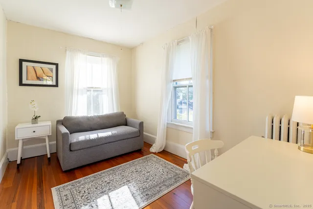 $2,200 | 4 Coburn Avenue, Stonington, CT 06355