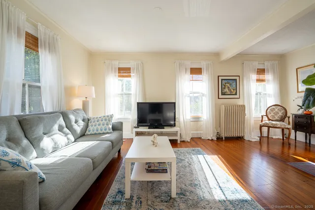 $2,200 | 4 Coburn Avenue, Stonington, CT 06355