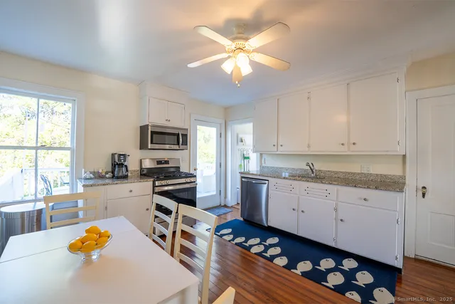 $2,200 | 4 Coburn Avenue, Stonington, CT 06355