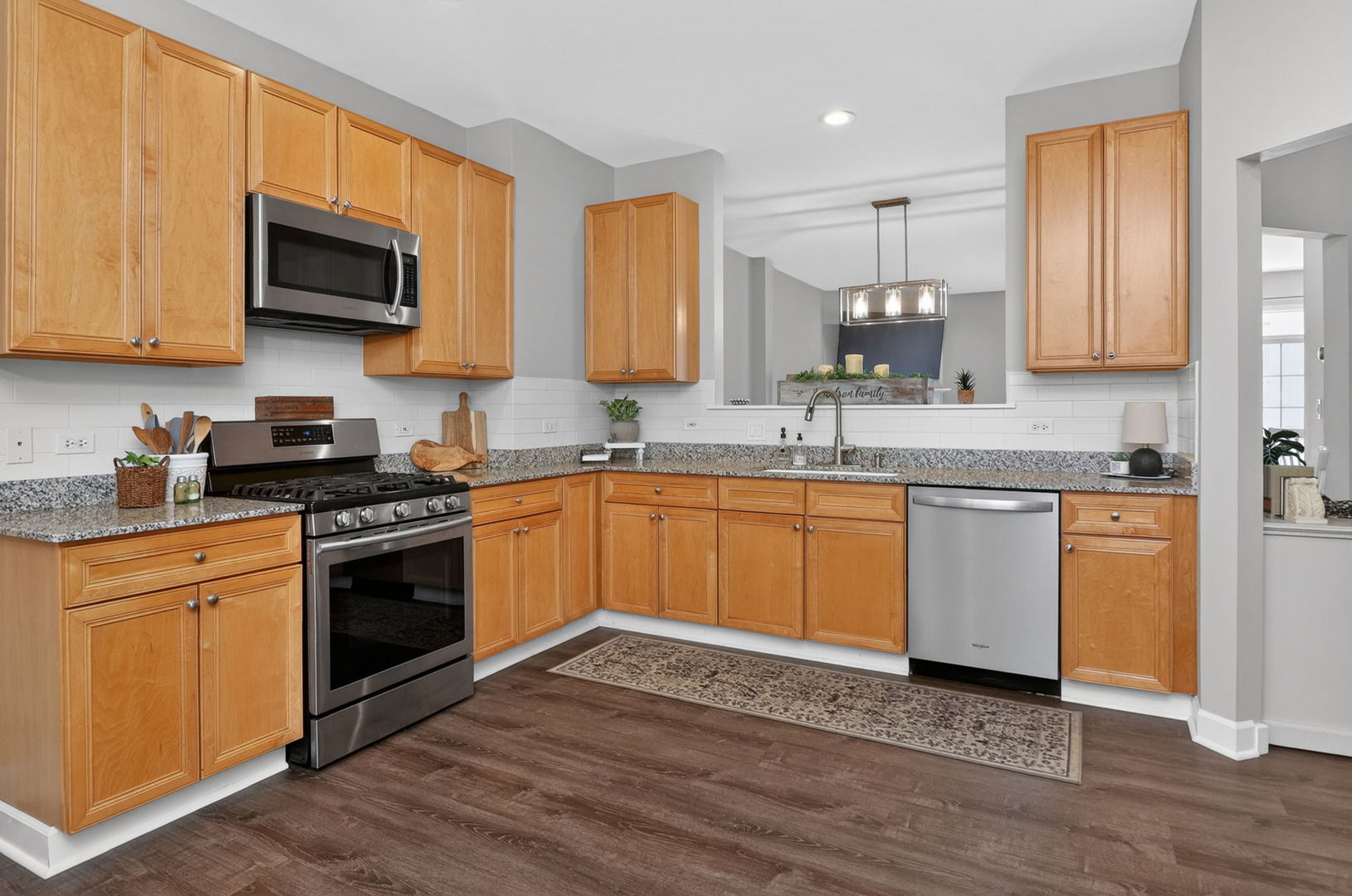 S070 Lee Court Winfield, IL 60190 - Photo 8 of 24