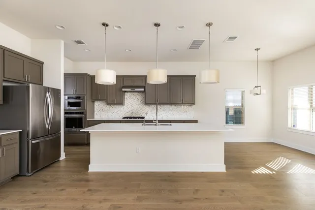 $4,500 | 2401 McBee Street, Austin, TX 78723