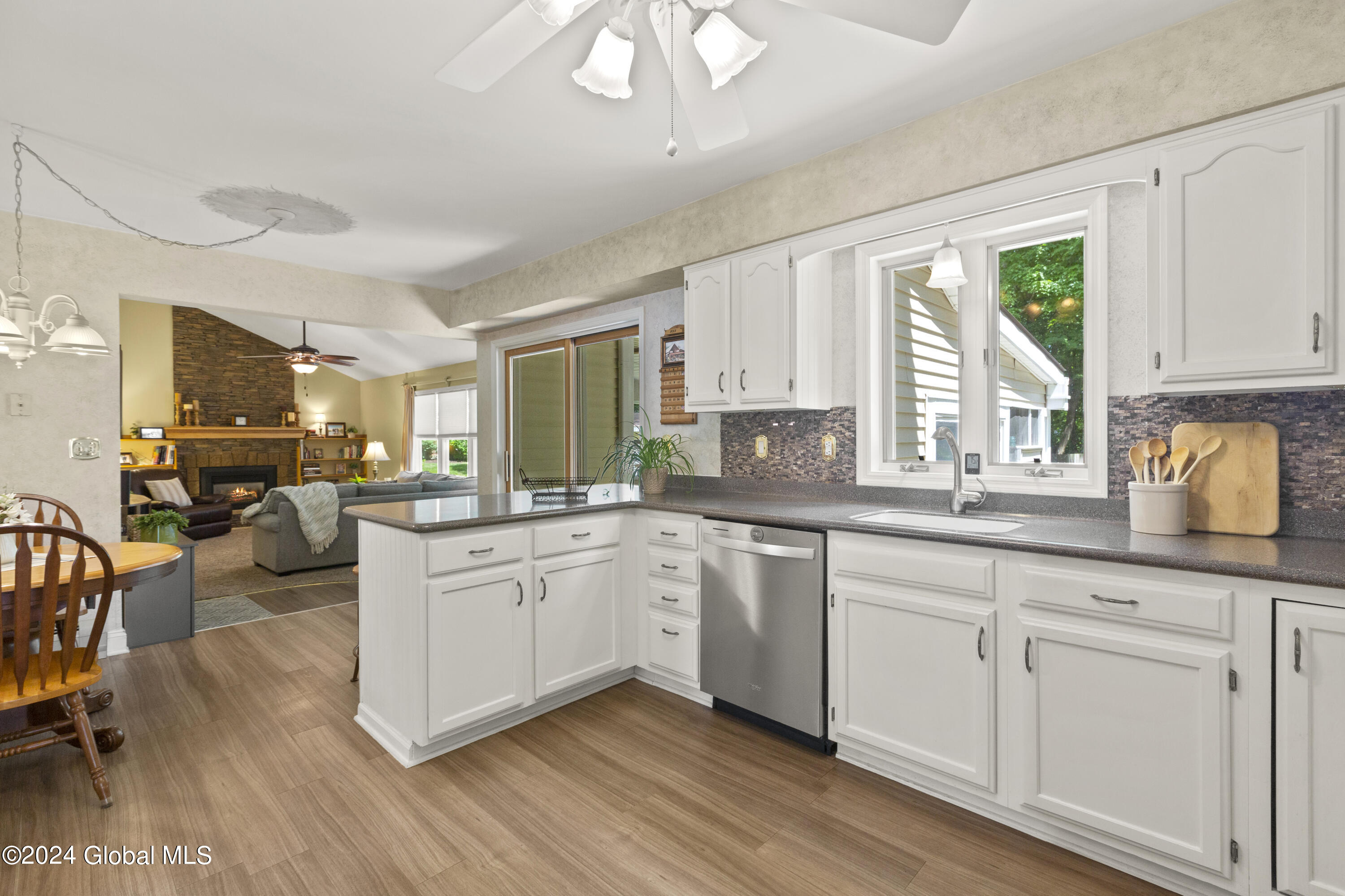 2 Ridge Lane Ballston Lake, NY 12019 - Photo 4 of 35 Spacious eat-in kitchen!