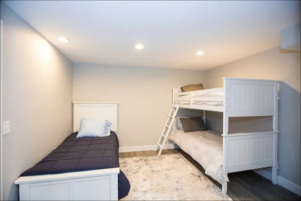 $1,950,000 | 20 B Miacomet Avenue, Unit B, Nantucket, MA 02554