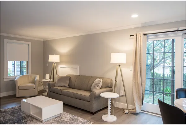 $1,950,000 | 20 B Miacomet Avenue, Unit B, Nantucket, MA 02554