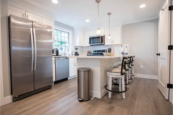 $1,950,000 | 20 B Miacomet Avenue, Unit B, Nantucket, MA 02554