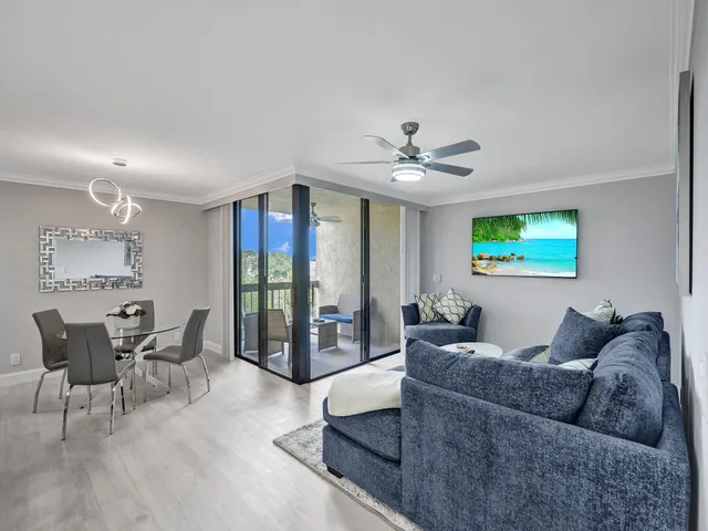 $3,800 | 955 Egret Circle, Unit 405, Delray Beach, FL 33444