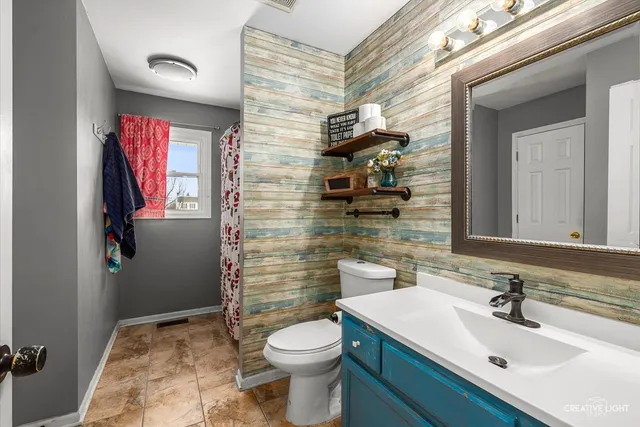 $320,000 | 6913 Monmouth Drive, Joliet, IL 60431