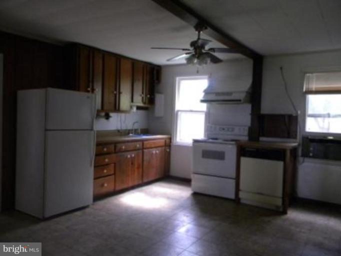 21182 Spring Cove Road Rock Hall, MD 21661 - Photo 5 of 14 Kitchen