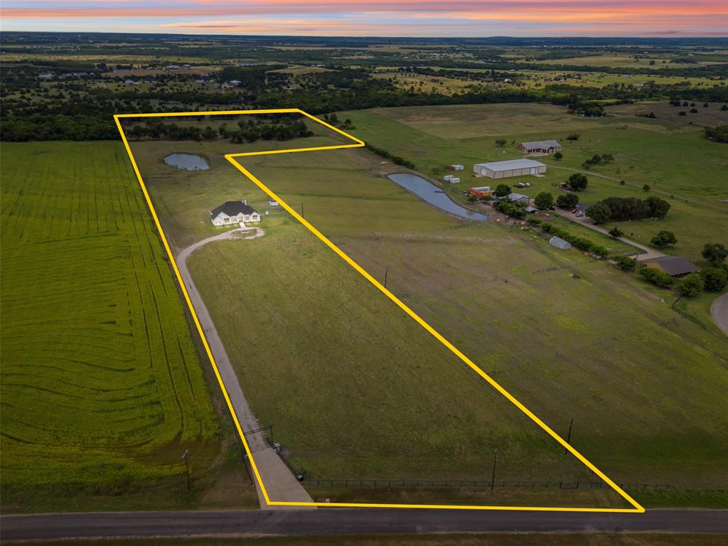 850 North Cooke Road Ennis, TX 75119 - Photo 2 of 40
