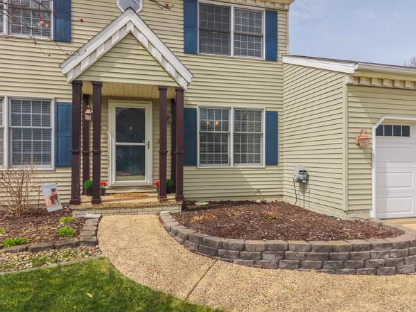$329,900 | 1418 Mill Creek Road, Bloomington, IL 61704