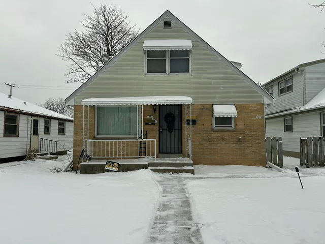 $215,000 | 5666 North 97th Street, Unit 5668, Milwaukee, WI 53225