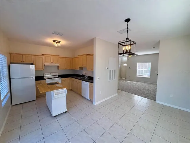 $1,925 | 7559 Plantation Circle, Unit 7559, Bradenton, FL 34201