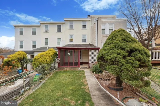 $2,450 | 218 Bullock Avenue, Conshohocken, PA 19428