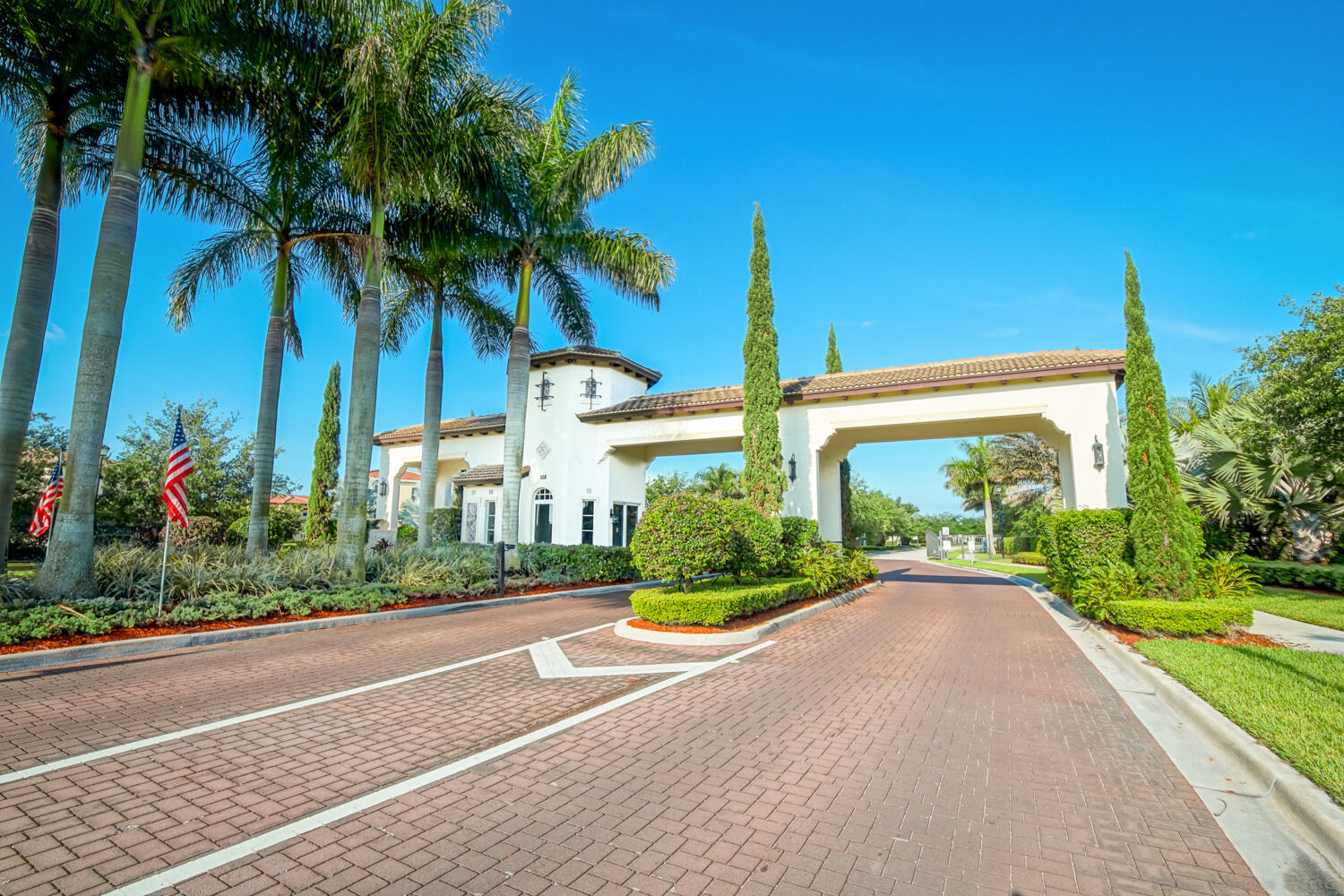 140 Behring Way Jupiter, FL 33458 - Photo 23 of 36 Guard Gate