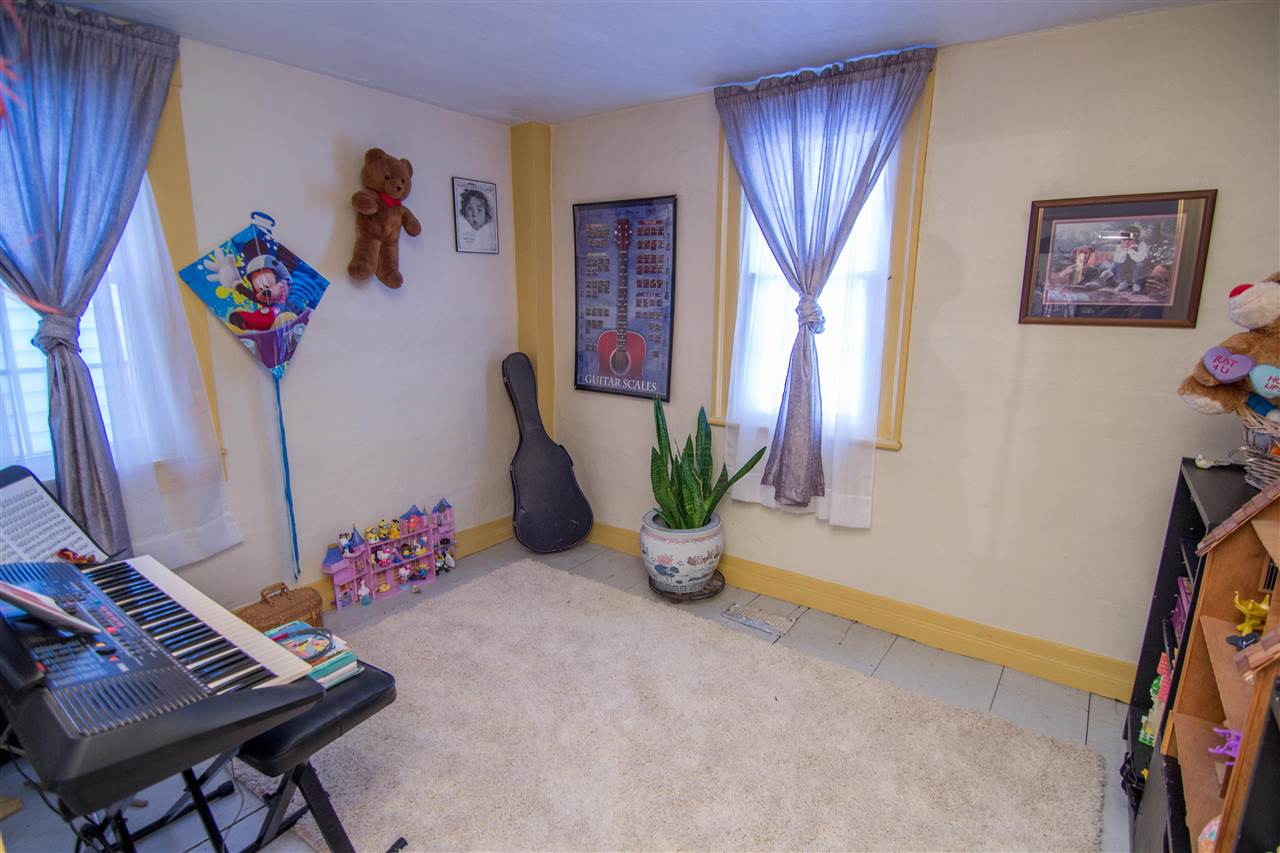 221 Old Wakefield Road Milton, NH 03851 - Photo 18 of 40 Gallery Image 18