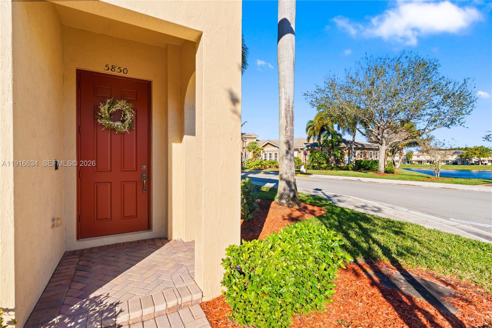 5850 Hampton Hills Boulevard, Unit 5850 Tamarac, FL 33321 - Photo 2 of 22