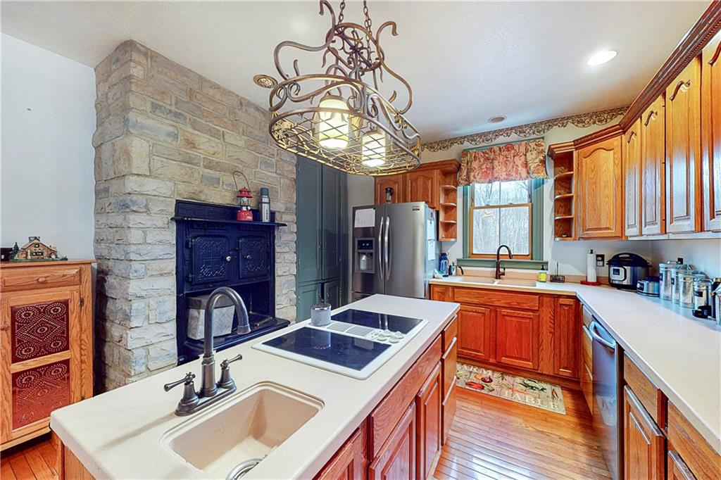 181 Rea Road Avella, PA 15312 - Photo 6 of 22 a kitchen that has a lot of cabinets in it