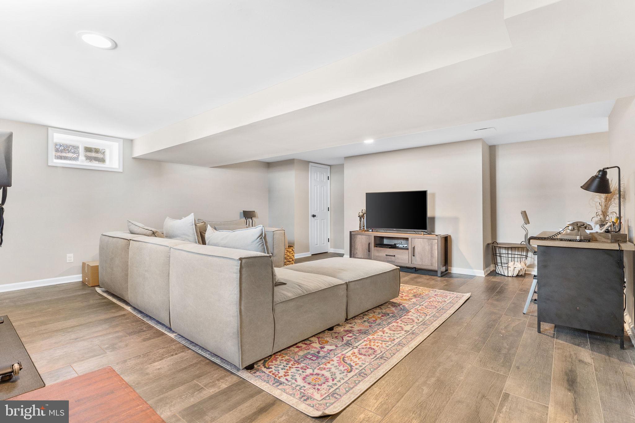 1501 Valley Road Wilmington, DE 19810 - Photo 22 of 29 Natural light