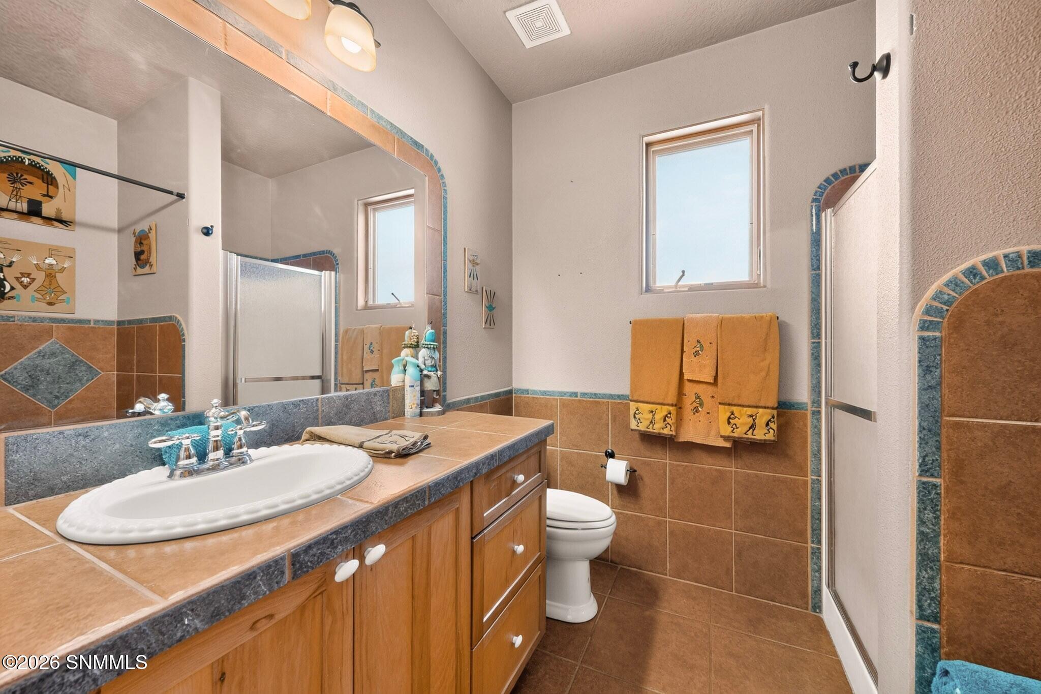 21998 Homestead Road Deming, NM 88030 - Photo 29 of 73 Bathroom 2