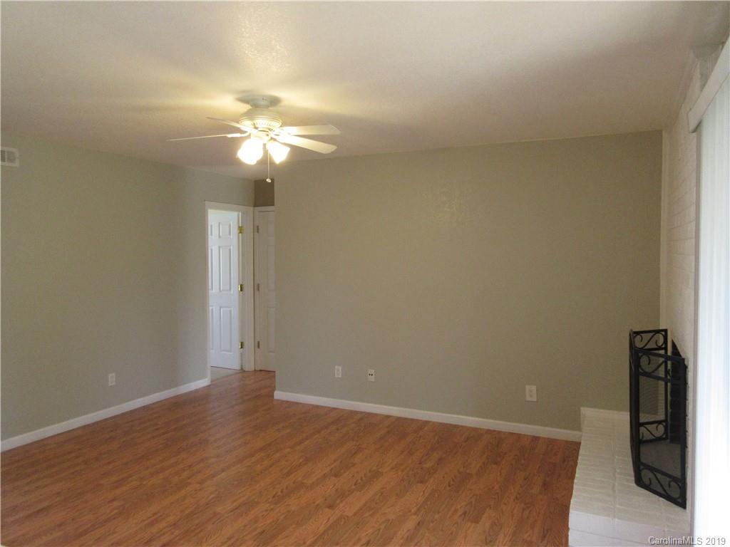 11056 Harrowfield Road Charlotte, NC 28226 - Photo 6 of 25 Gallery Image 6