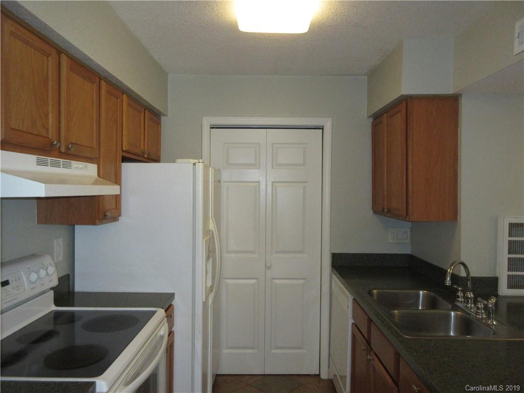 11056 Harrowfield Road Charlotte, NC 28226 - Photo 10 of 25 Gallery Image 10