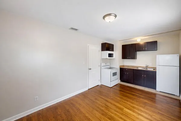 $1,695 | 509 6th Avenue North, Unit 3B, Lake Worth Beach, FL 33460