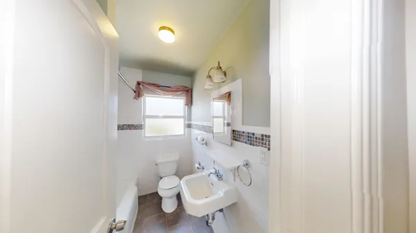 $1,695 | 509 6th Avenue North, Unit 3B, Lake Worth Beach, FL 33460