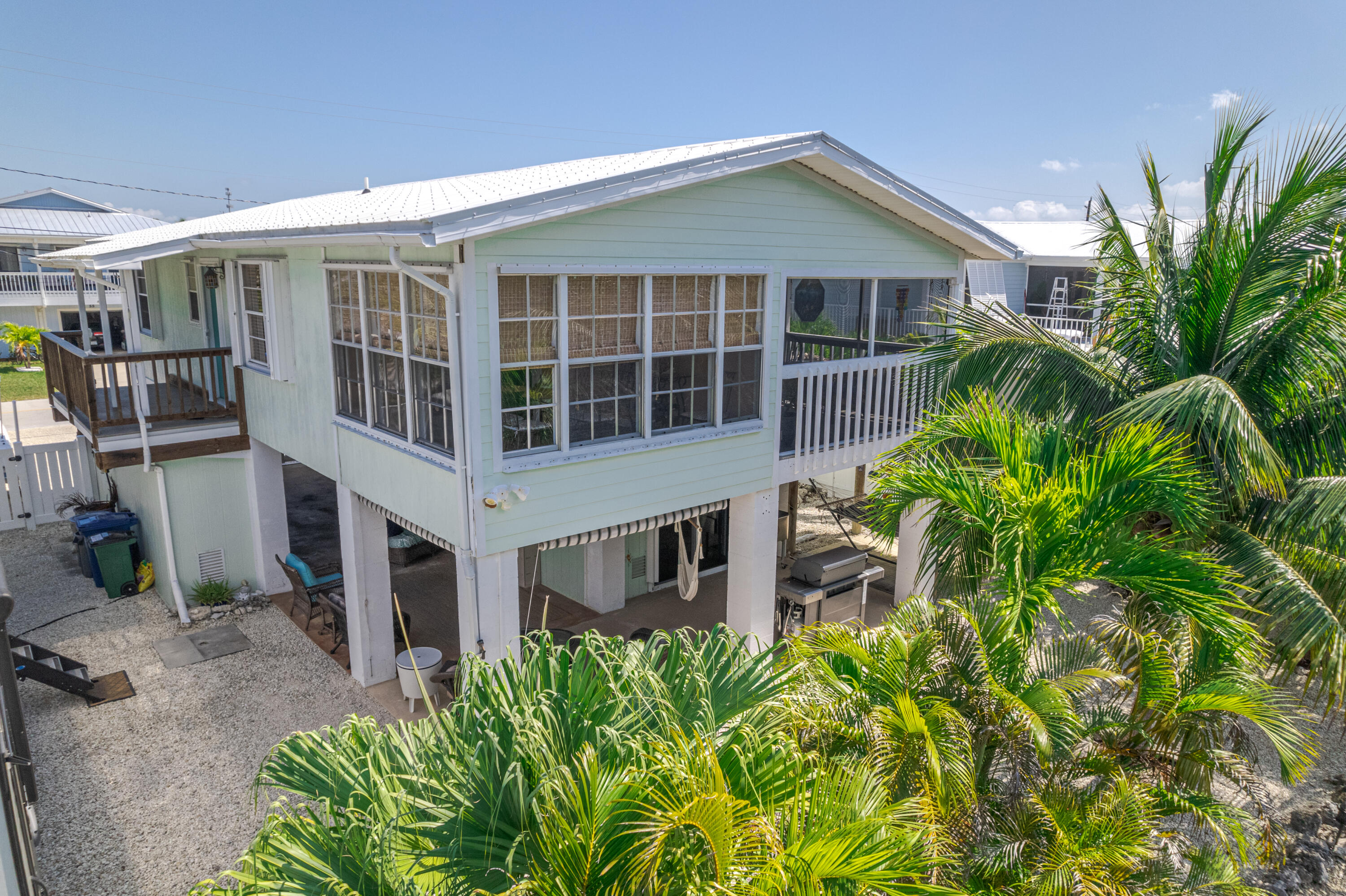 52 Lobstertail Road Big Pine Key, FL 33043 - Photo 22 of 26 Back of House