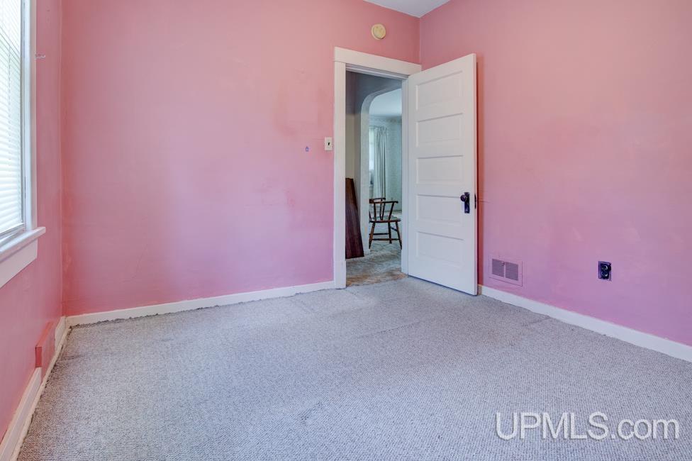 W5492 Number 15 Road Wallace, MI 49893 - Photo 9 of 28 Gallery Image 9