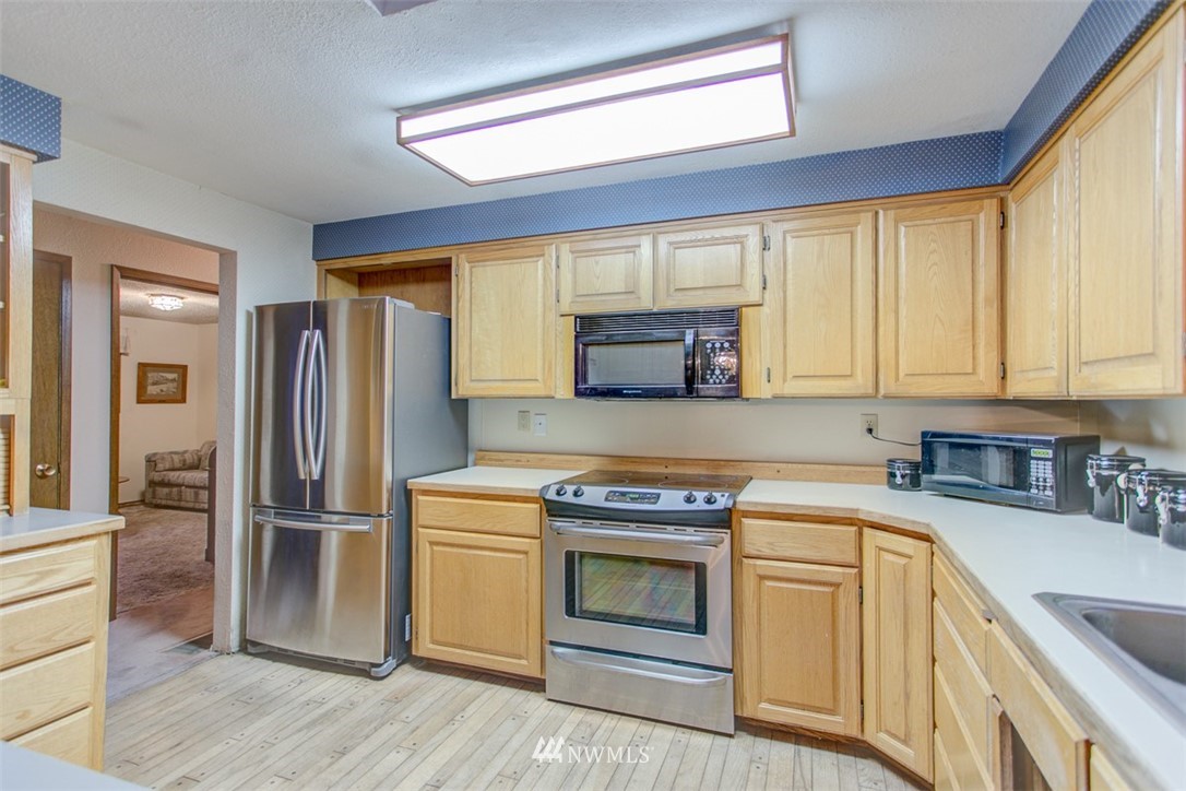 875 South Crestline Road Othello, WA 99344 - Photo 3 of 25