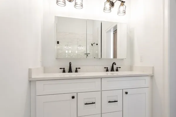 $4,375 | 259 North Lake Avenue, Unit A, Worcester, MA 01605