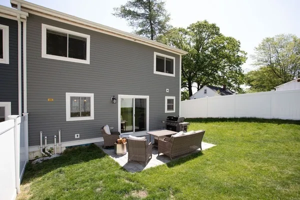 $4,375 | 259 North Lake Avenue, Unit A, Worcester, MA 01605