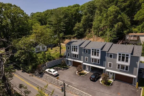 $4,375 | 259 North Lake Avenue, Unit A, Worcester, MA 01605