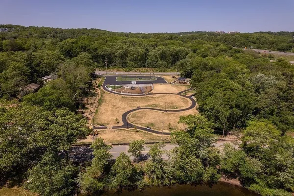 $4,375 | 259 North Lake Avenue, Unit A, Worcester, MA 01605