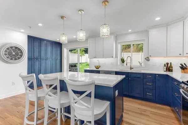 $4,375 | 259 North Lake Avenue, Unit A, Worcester, MA 01605