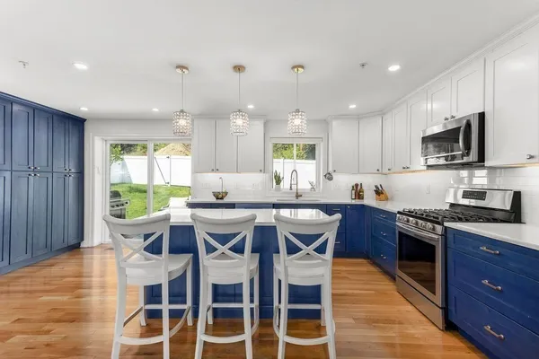 $4,375 | 259 North Lake Avenue, Unit A, Worcester, MA 01605